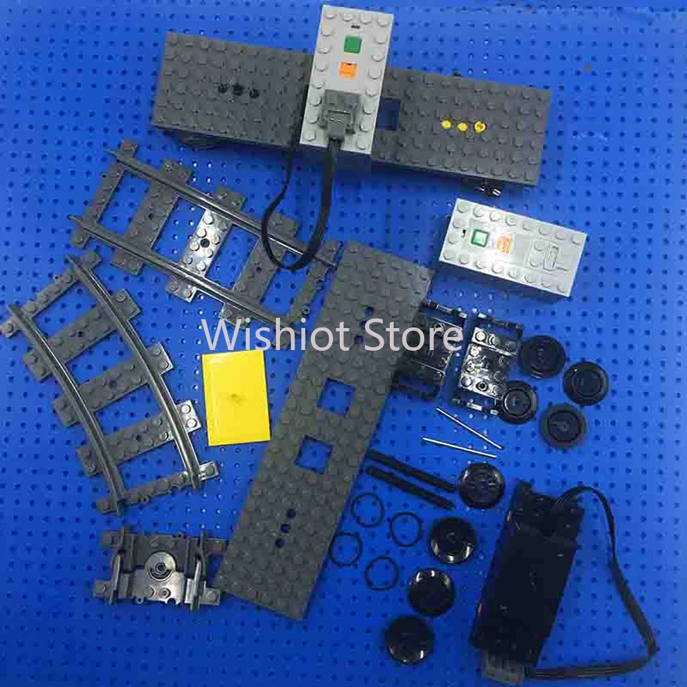 قطع غيار تقنية محرك القطار 880 - مراجعة Lego Set Technic وسعره