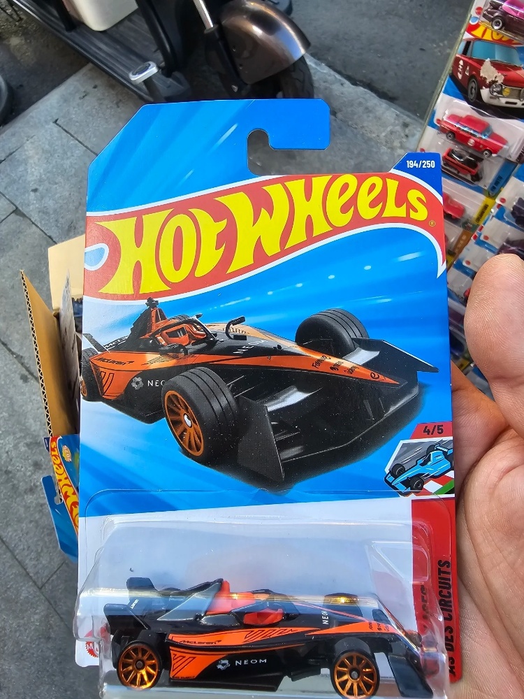 سيارات هوت ويلز الجديدة 2025،  - مراجعة Hot Wheels Car Mainline وسعره