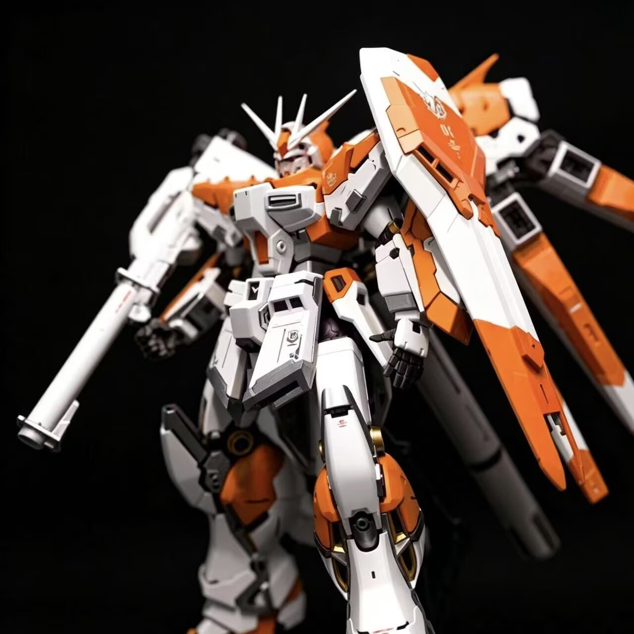 ZHUJIANG موديل Rg Manatee 1/14 - مراجعة Bandai Model Gundam Rg وسعره