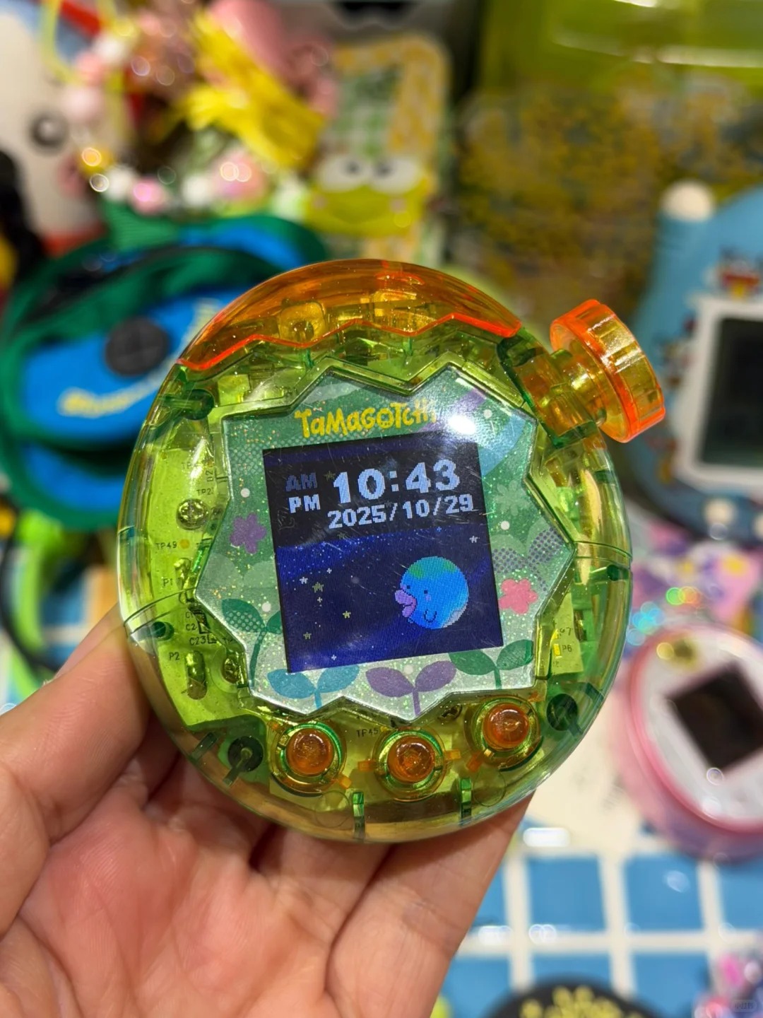 إصدار جديد من غلاف بديل Tamago - مراجعة Bandai Model Tamagotchi وسعره